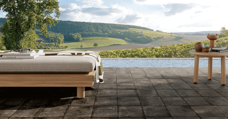 carrelage exterieur, terrasse et plage de piscine, noir petit format - la maison de Martin