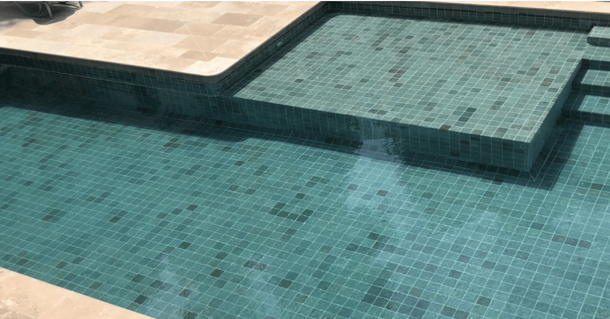 Carrelage et Pierre pour Bassin de Piscine