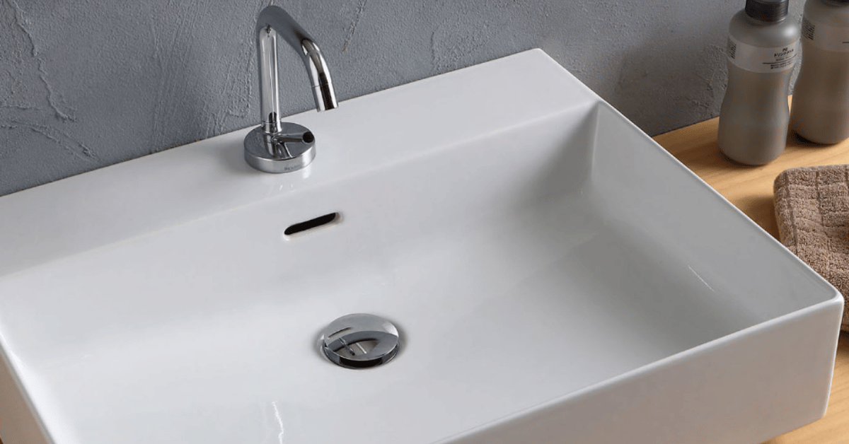 lavabo design blanche céramique - la maison de Martin